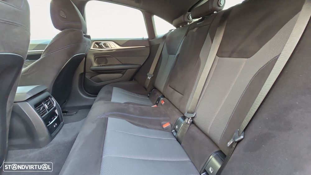 BMW i4 eDrive40 Pack Desportivo M - 14