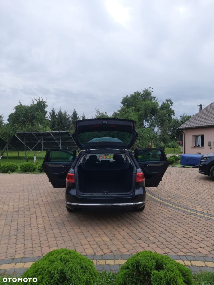 Volkswagen Passat - 10