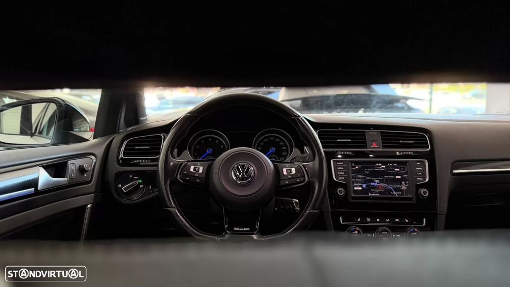 VW Golf R 4Motion BlueMotion DSG - 22