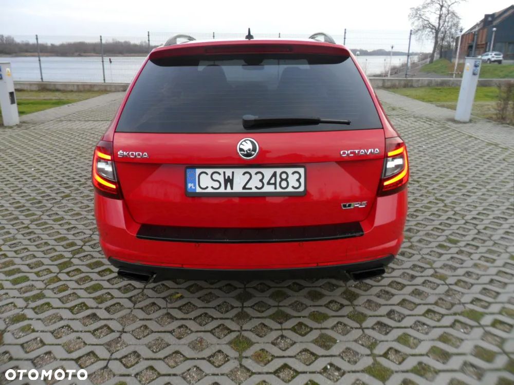 Skoda Octavia 2.0 TSI RS 245 DSG - 6