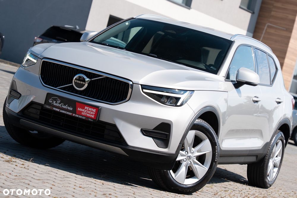 Volvo XC 40 B3 Plus Bright - 2