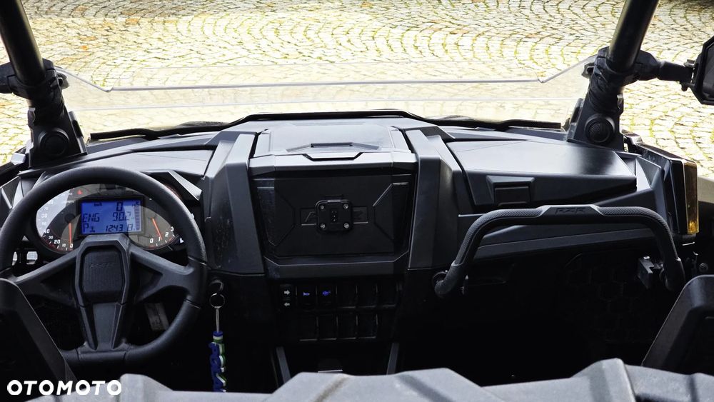 Polaris RZR - 9