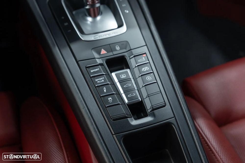 Porsche 911 (991) Carrera 4 GTS PDK - 22