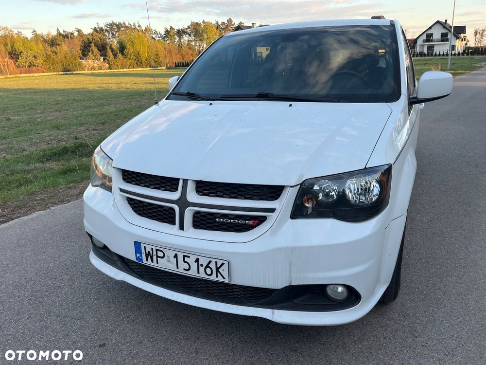 Dodge Grand Caravan - 3