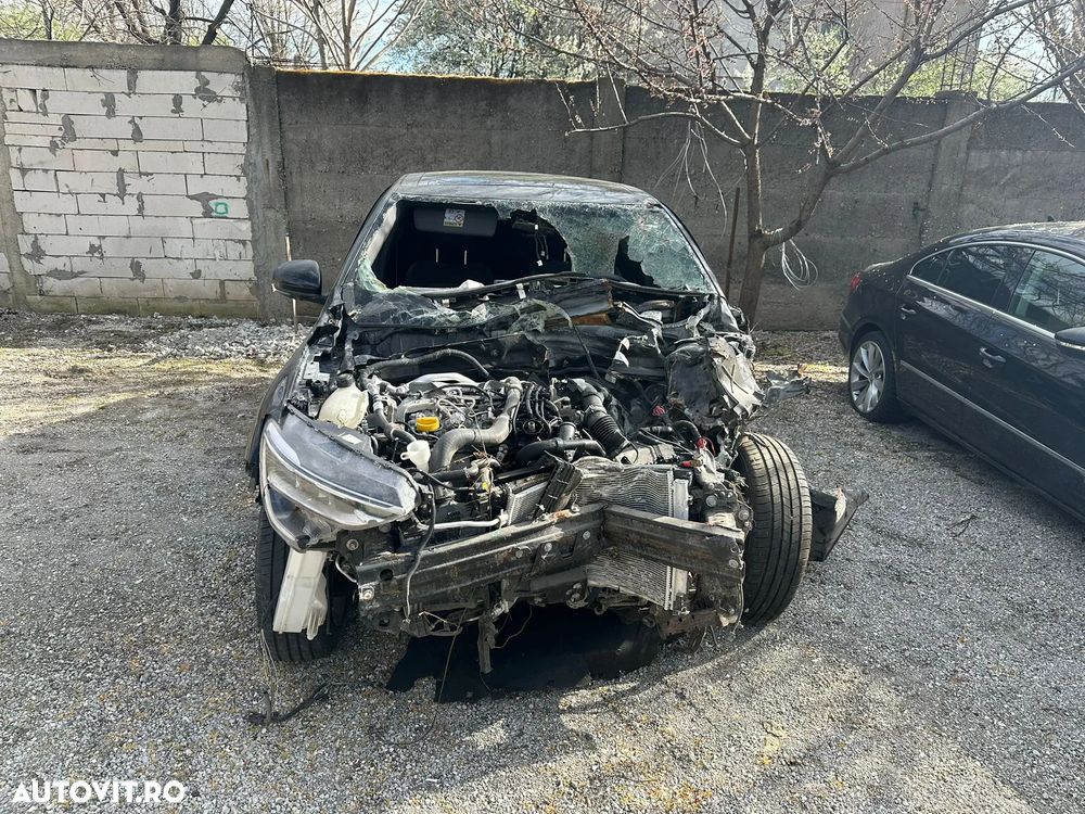 Renault Arkana MHEV 160 EDC RS Line - 10