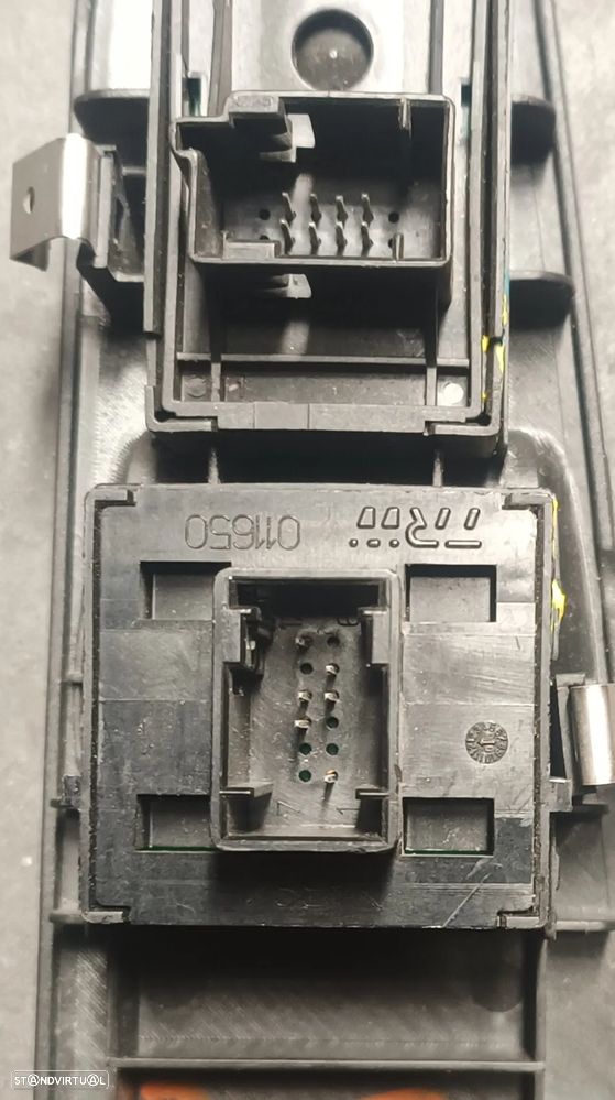 Módulo de botões vidros eléctricos Fiat Grande Punto. - 2