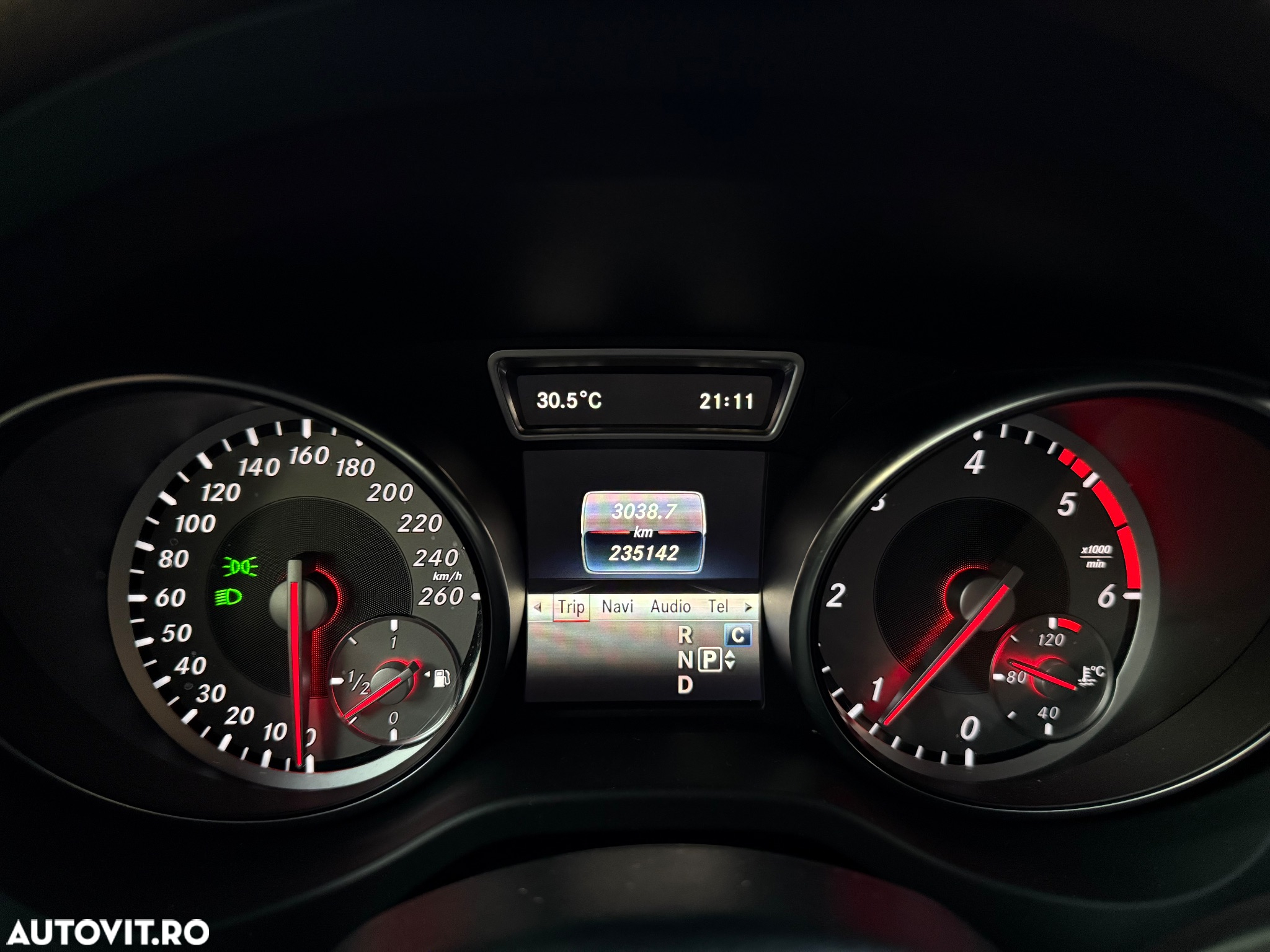 Mercedes-Benz GLA 180 (CDI) d 7G-DCT Style - 32
