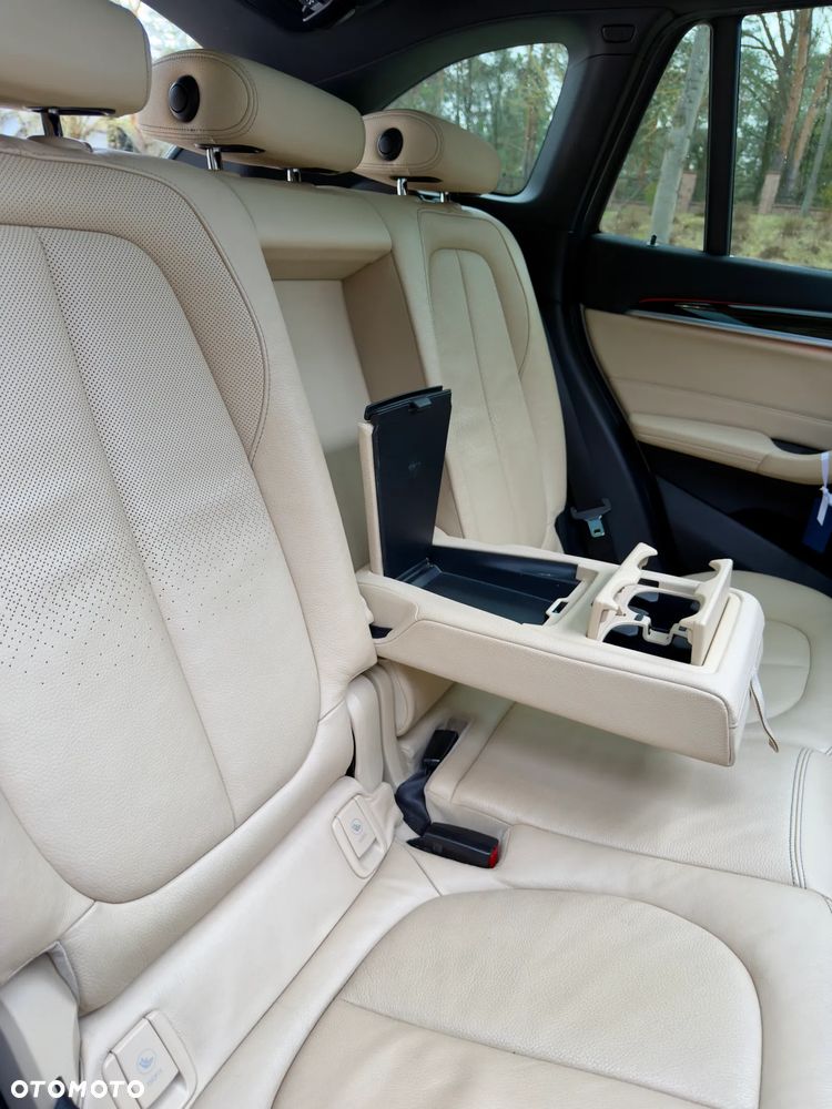 BMW X1 xDrive25i xLine - 7