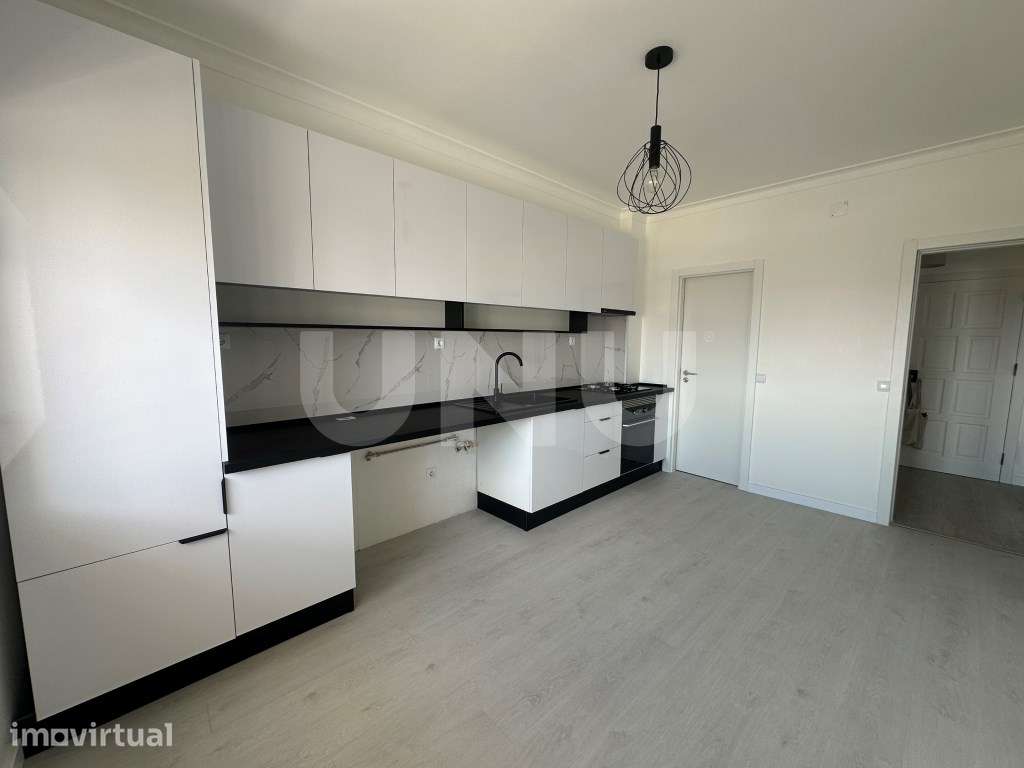 Apartamento T3 Remodelado - Grande imagem: 2/29