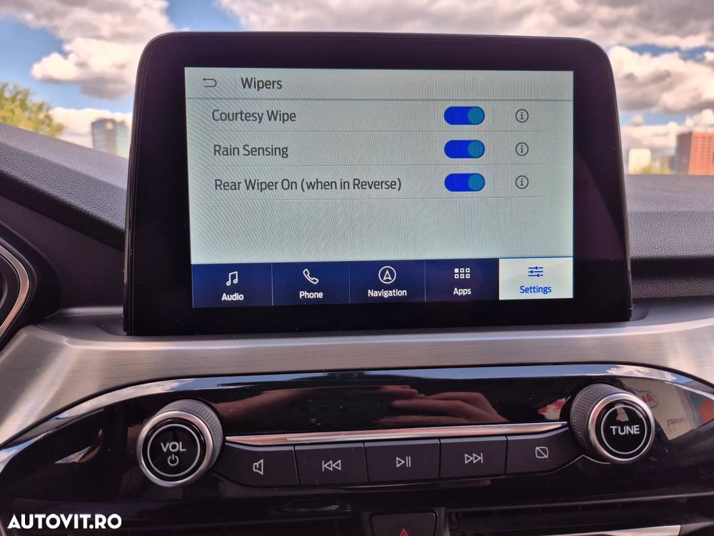 FORD Kuga 2024 — imagine 25