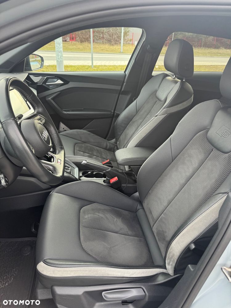 Audi A1 Sportback 35 TFSI S-Line S tronic - 16