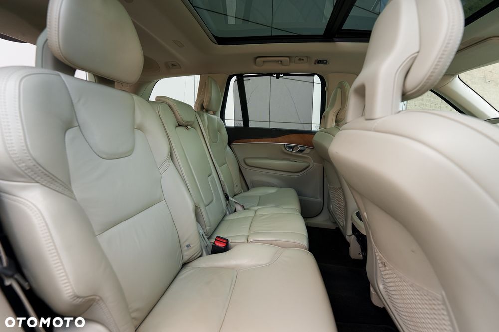 Volvo XC 90 B5 D AWD Inscription 7os - 17