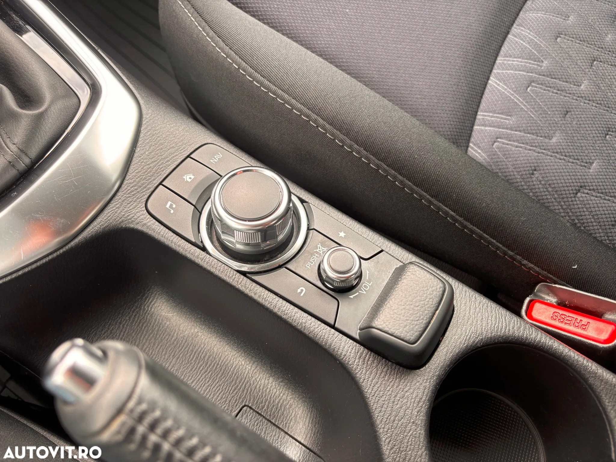 Mazda 2 CD105 Attraction - 19