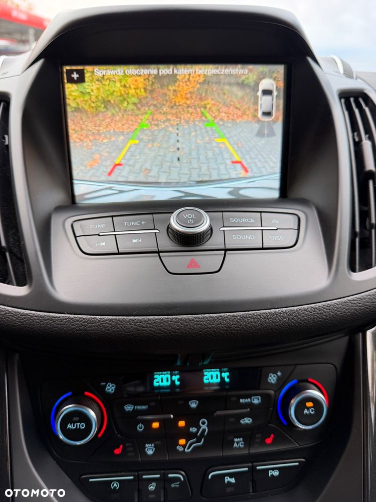 Ford Kuga - 24