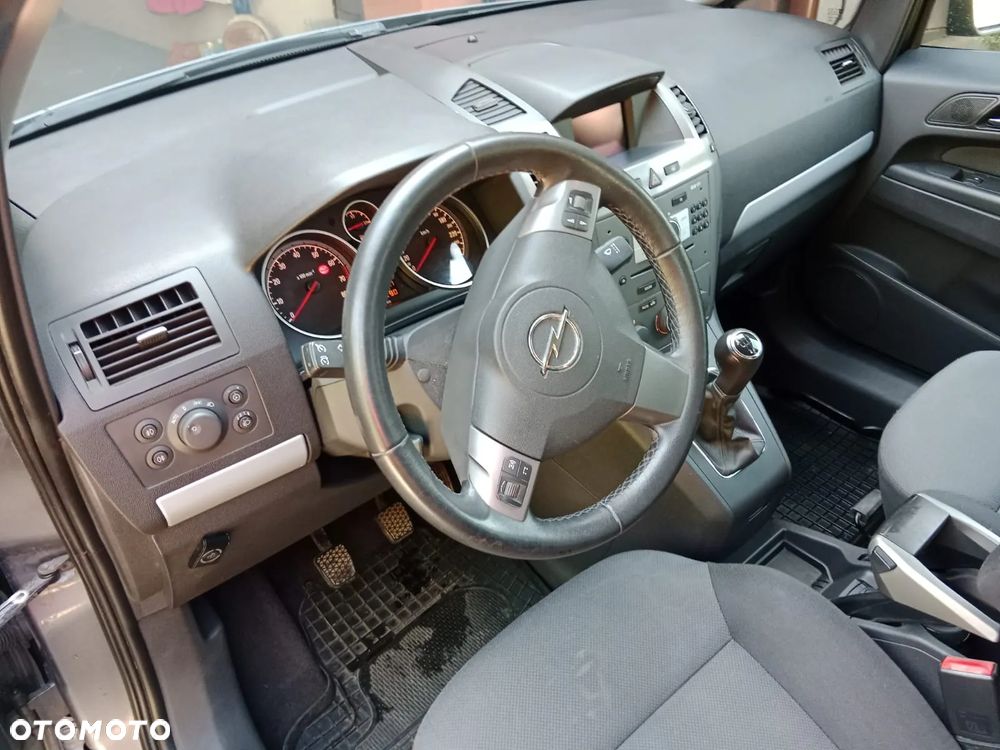 Opel Zafira - 6