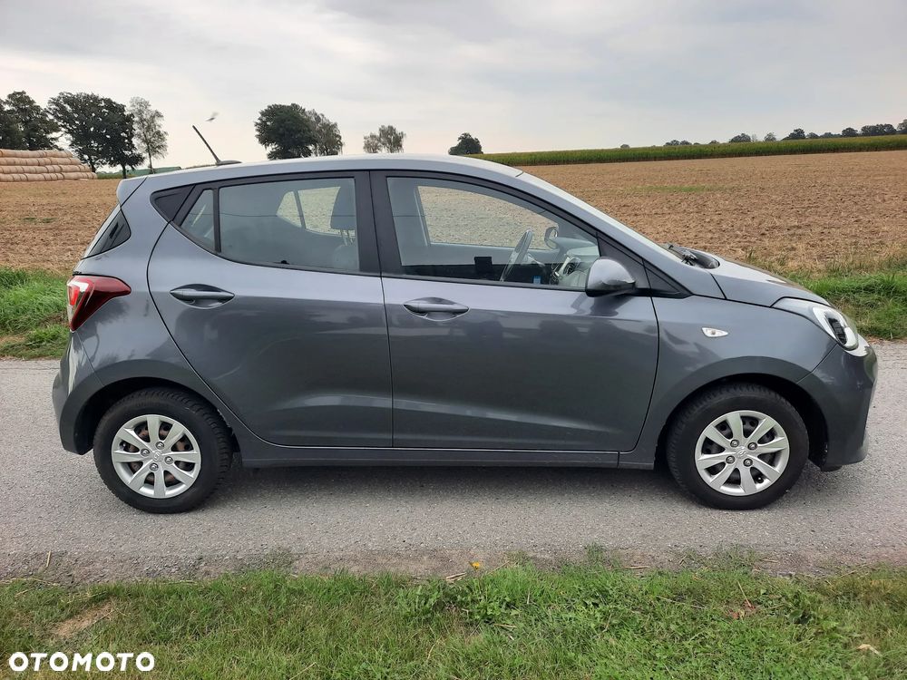 Hyundai i10 1.0 BlueDrive Comfort - 13