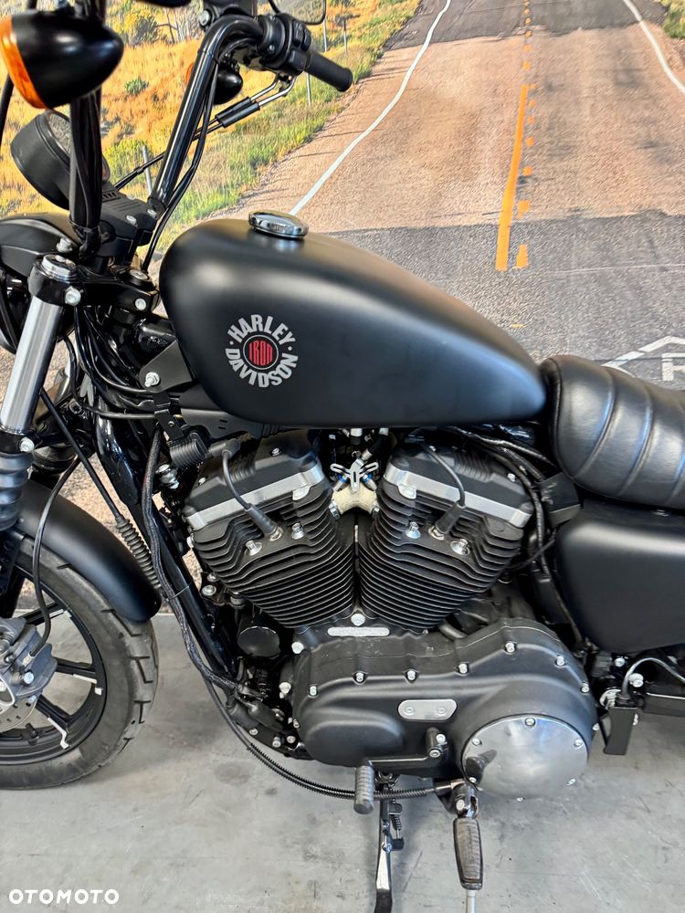 Harley-Davidson Sportster Iron 883 - 8