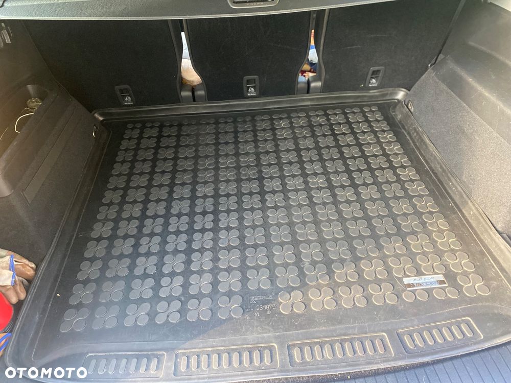 Volkswagen Touran 2.0 TDI BMT Comfortline DSG - 14