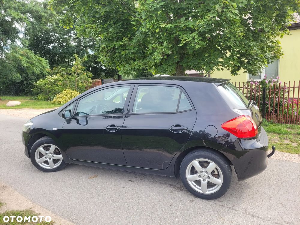 Toyota Auris 1.6 VVT-i Executive - 5