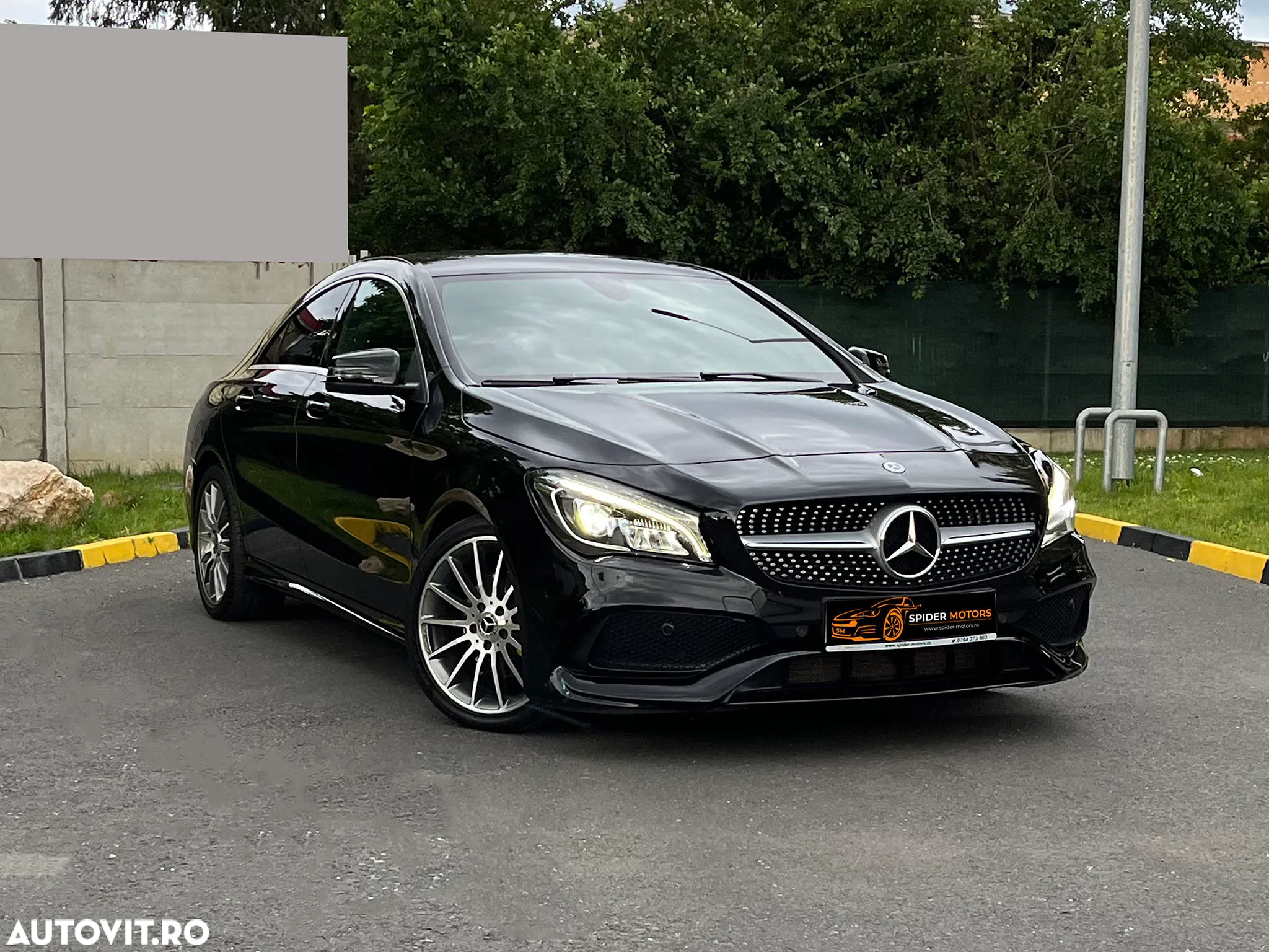 Mercedes-Benz CLA 180 d 7G-DCT AMG Line - 2