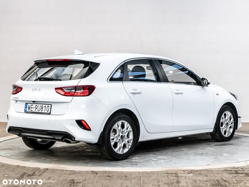 Kia Ceed 1.5 T-GDI M - 2