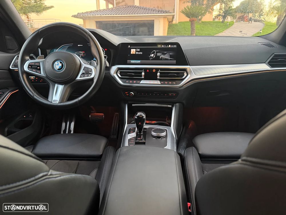 BMW 330 e Aut. M Sport - 11