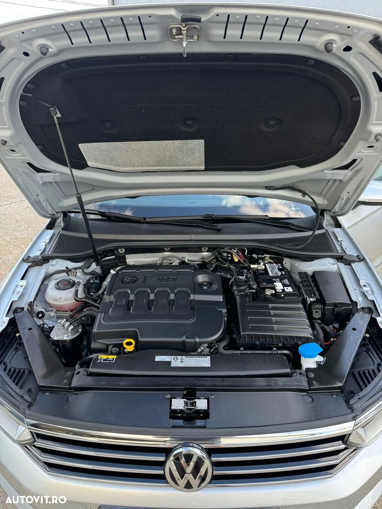 Volkswagen Passat 2.0 TDI SCR DSG Highline - 22