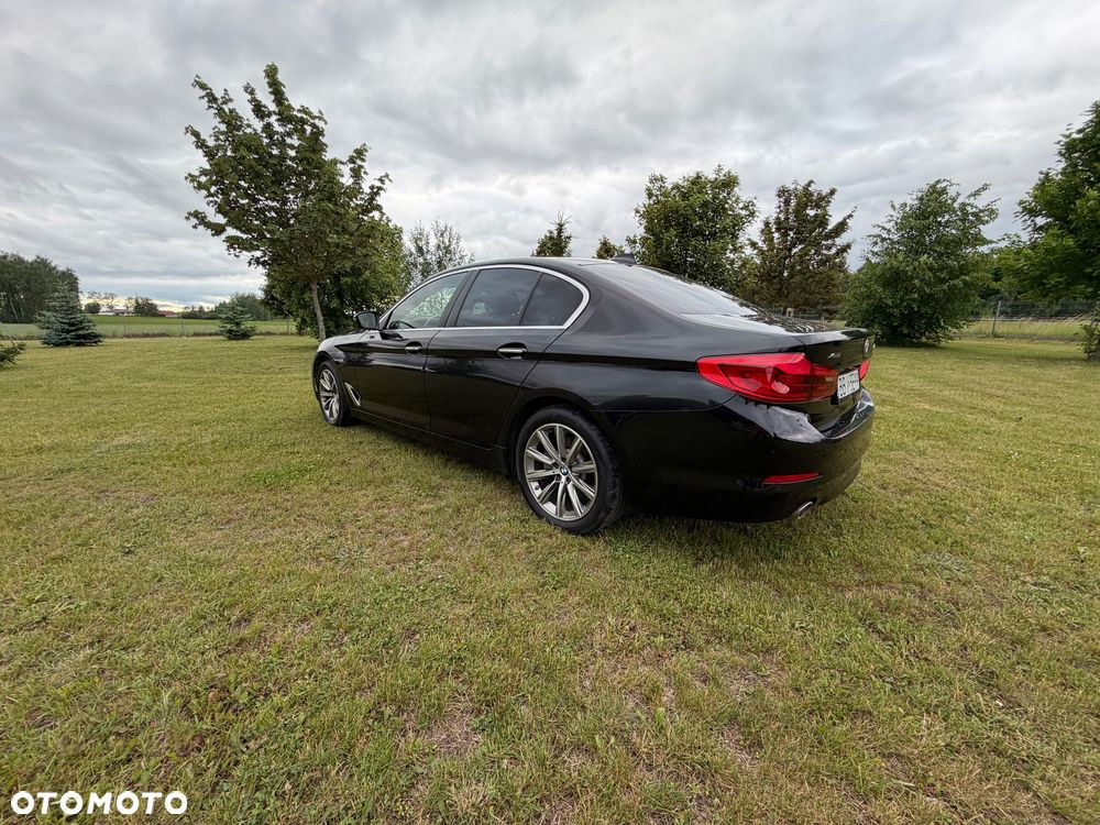 BMW Seria 5 520d xDrive - 5