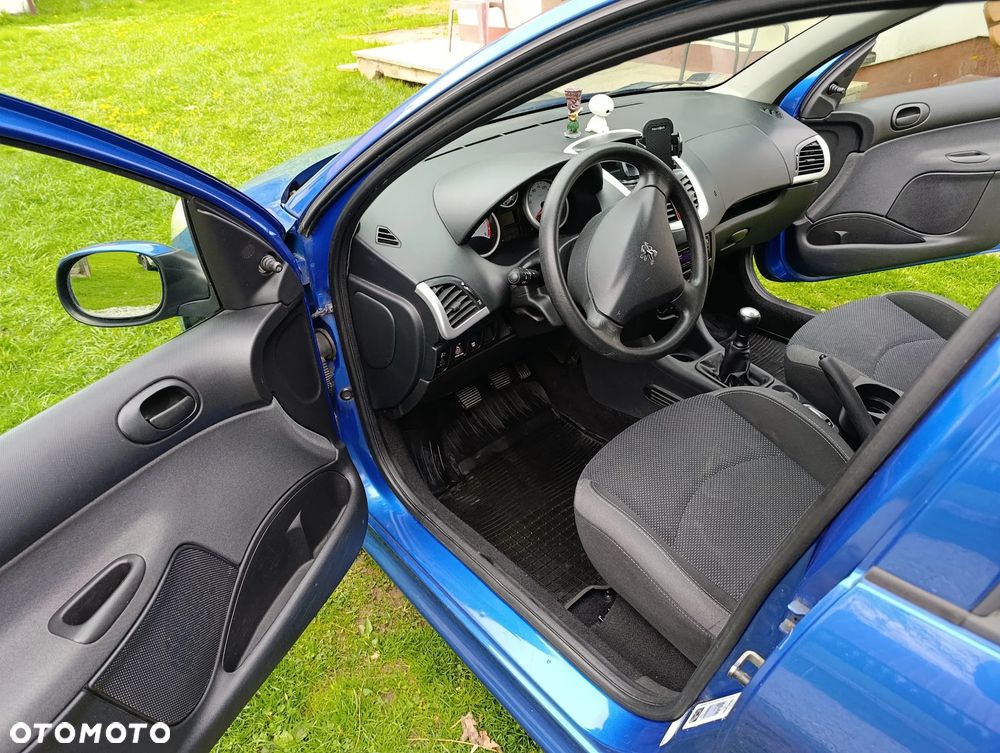 Peugeot 206 plus - 9