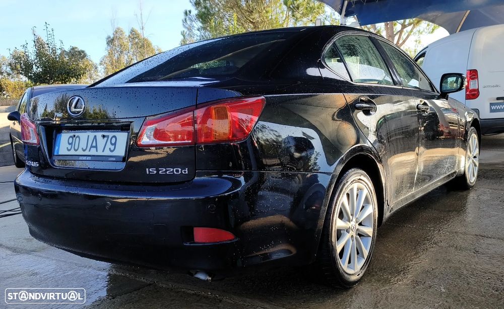 Lexus IS 220 d Luxury 2D - 5