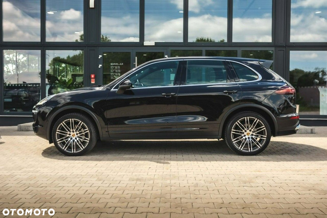 Porsche Cayenne - 7