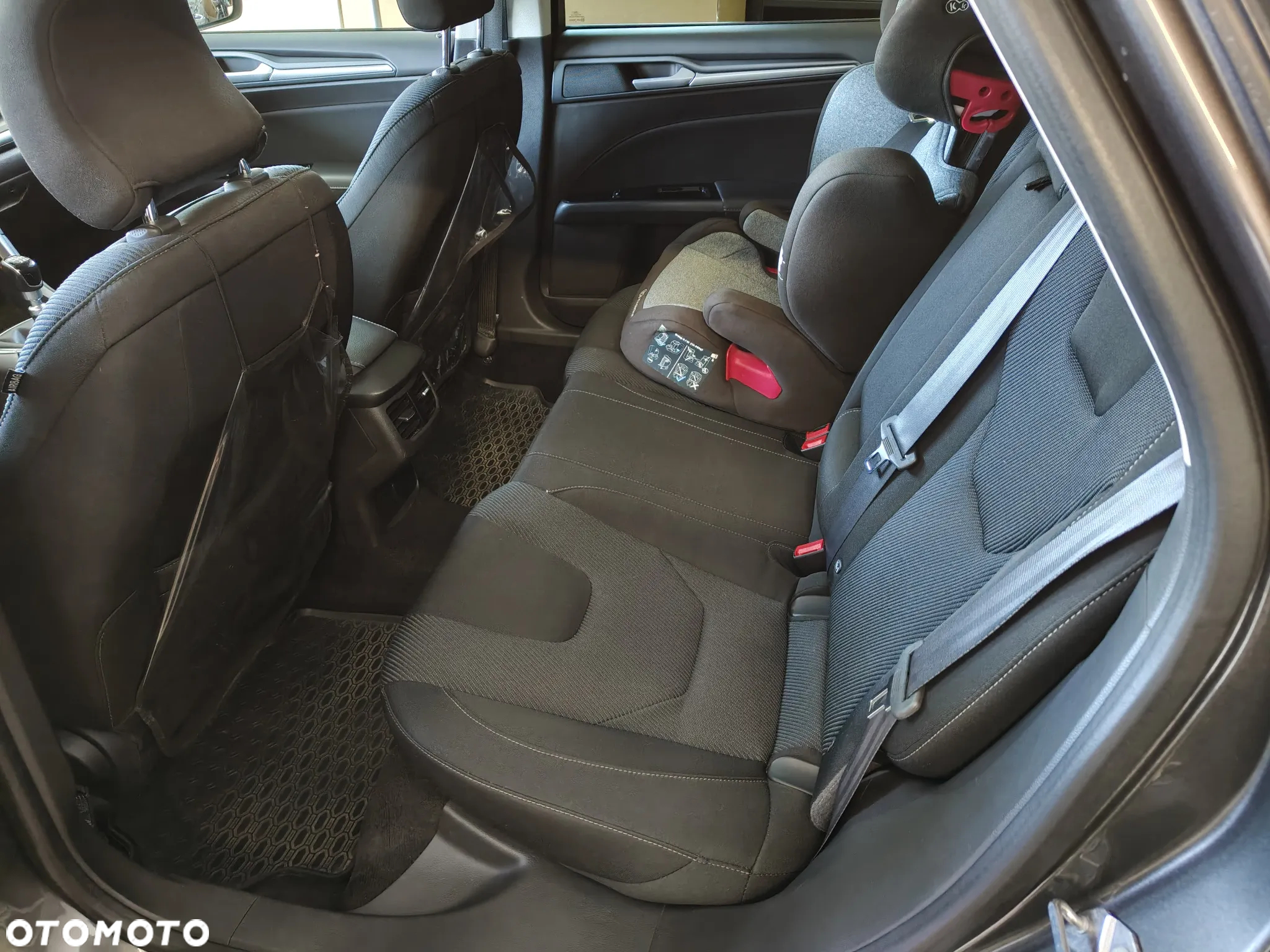 Ford Mondeo 2.0 TDCi Titanium - 25