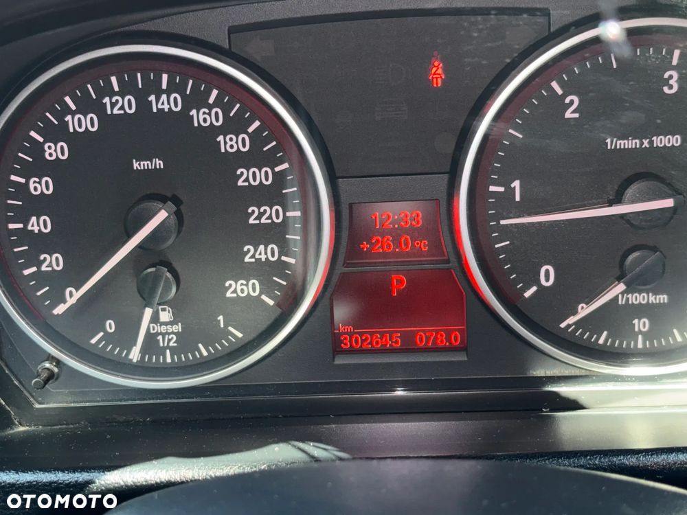 BMW X1 sDrive18d - 11