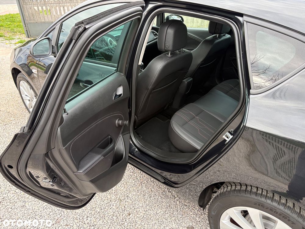 Opel Astra 1.4 EcoFLEX 150 Jahre - 22