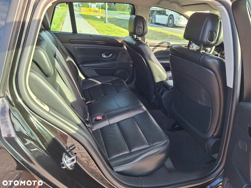 Renault Laguna 2.0 dCi FAP Initiale - 9