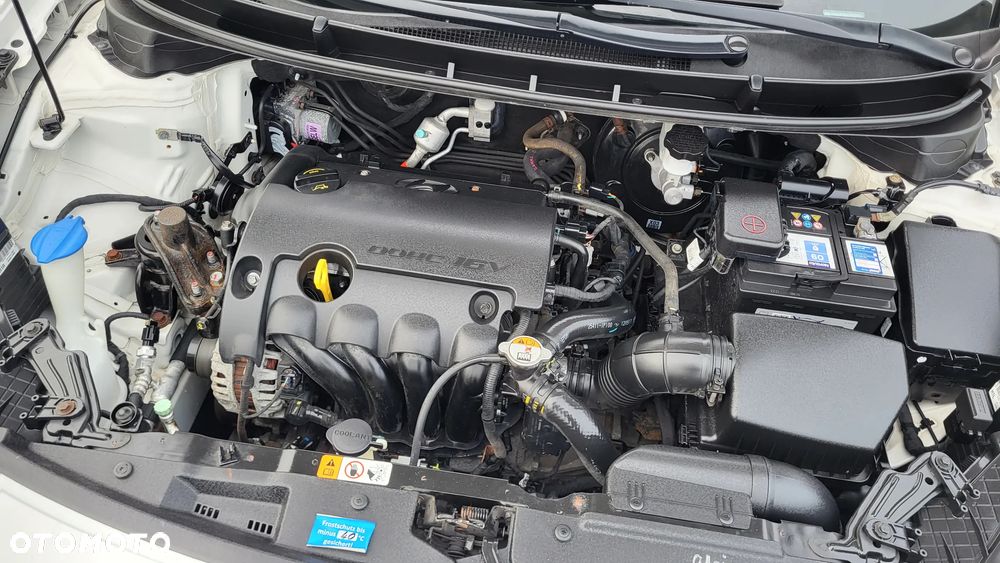 Hyundai i30 i30cw 1.4 Advantage - 27