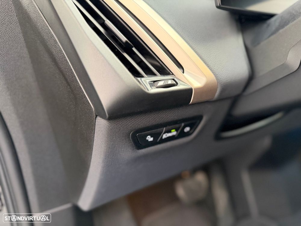 BMW iX xDrive 50 Pack Desportivo - 33