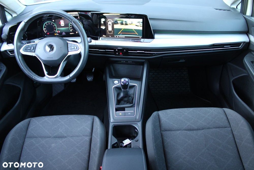 Volkswagen Golf - 9