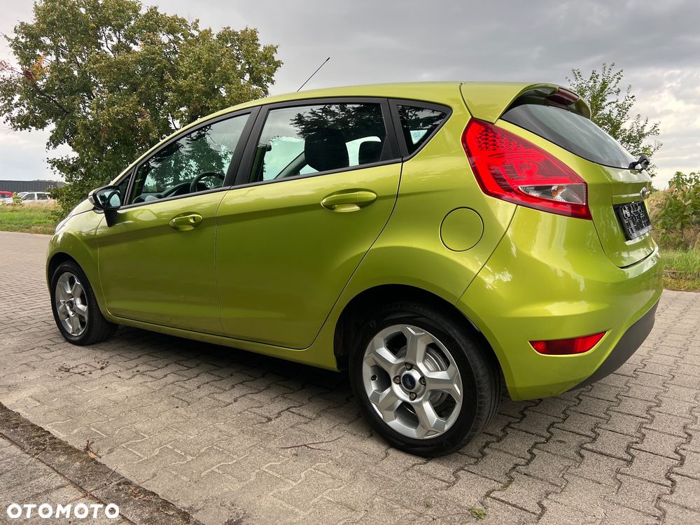 Ford Fiesta - 10