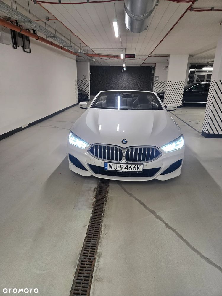 BMW Seria 8 - 12