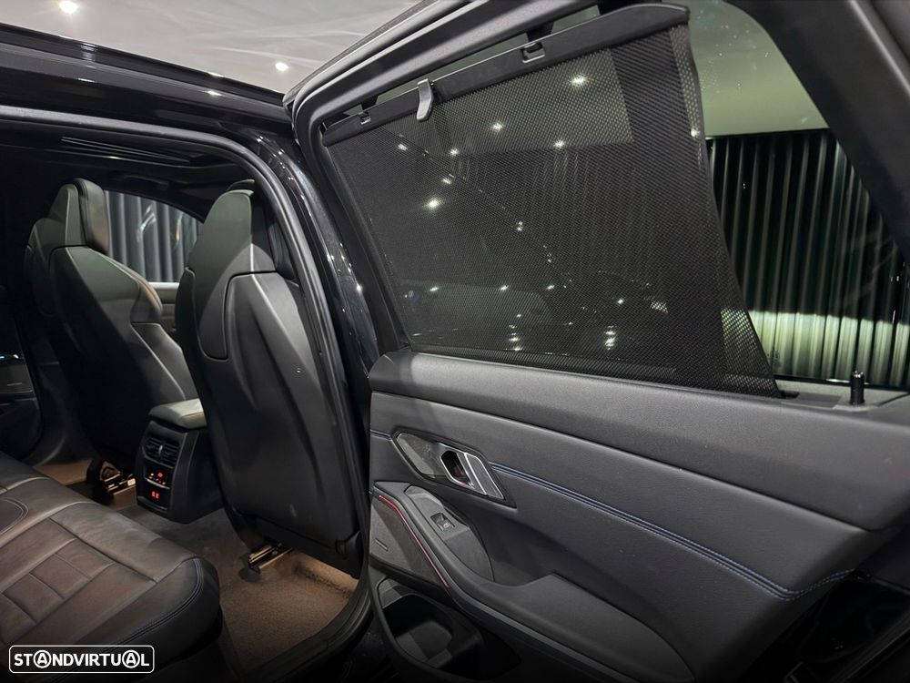 BMW 330 e Touring Pack Desportivo M Pro Auto - 52