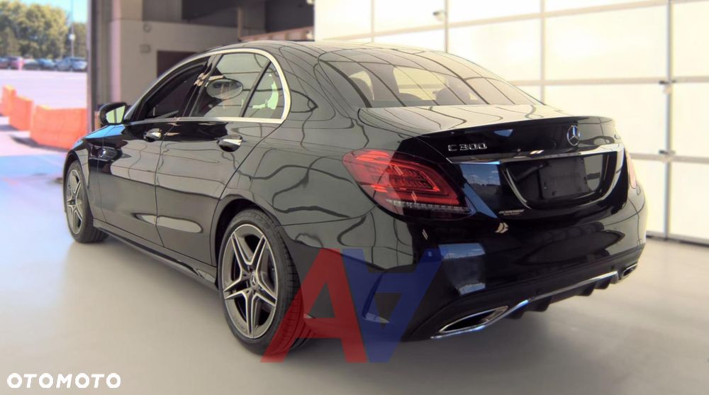 Mercedes-Benz Klasa C 300 4Matic 9G-TRONIC AMG Line - 5