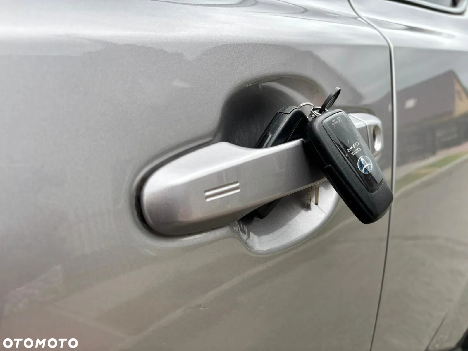 Toyota C-HR 1.8 Hybrid GPF Executive - 23