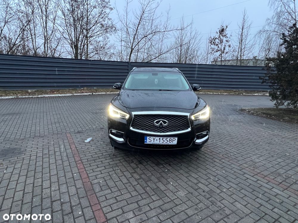 Infiniti Q60 - 4