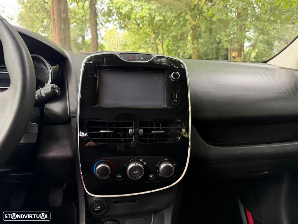 Renault Clio Sport Tourer - 20