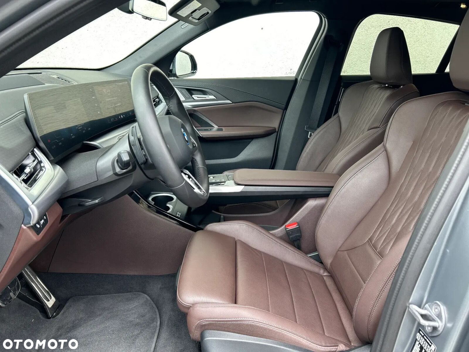 BMW iX2 - 9