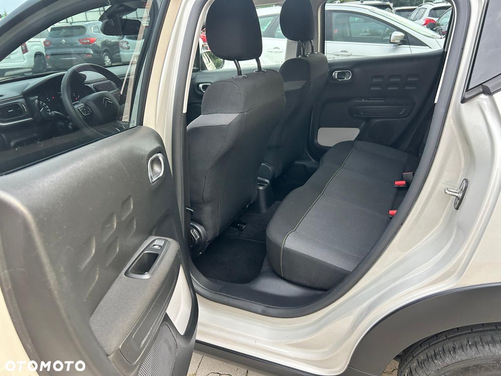 Citroën C3 1.2 PureTech Shine - 21