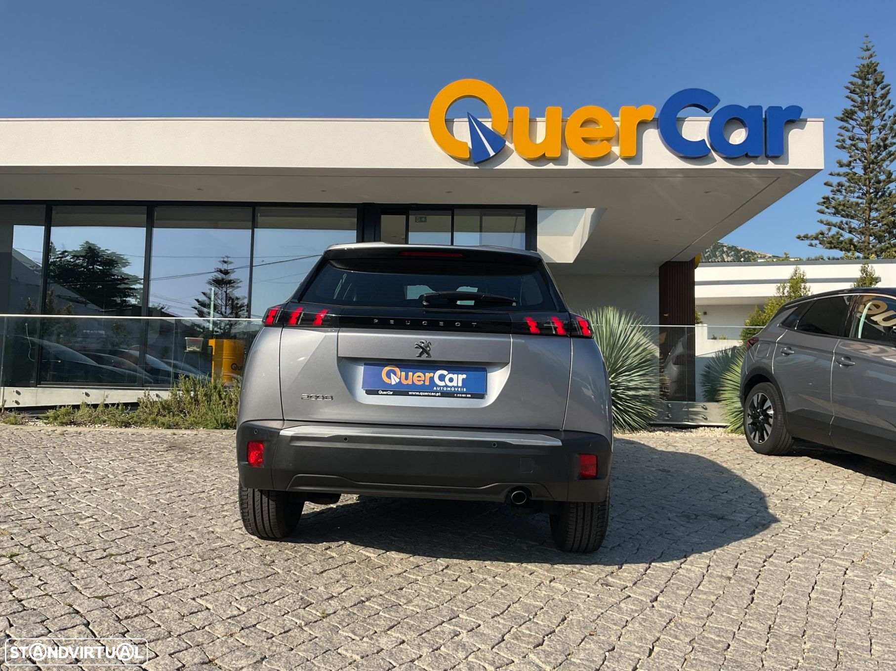 Peugeot 2008 1.2 PureTech Active Pack - 12