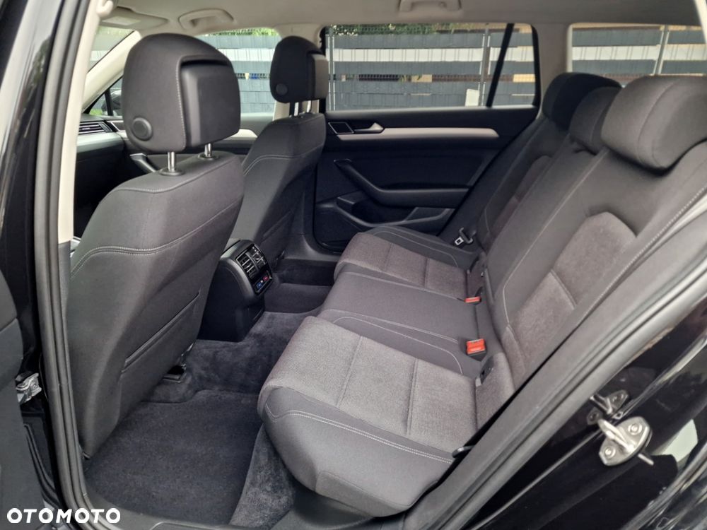 Volkswagen Passat 2.0 TDI BMT Comfortline - 19