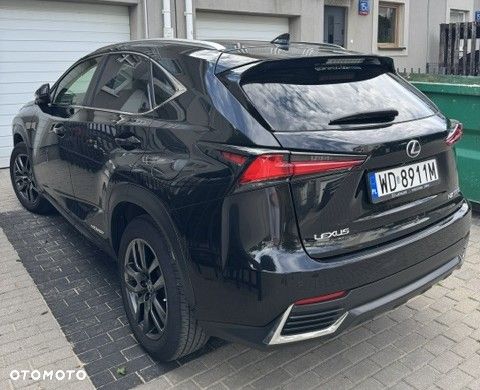 Lexus NX 300h Prestige AWD - 4